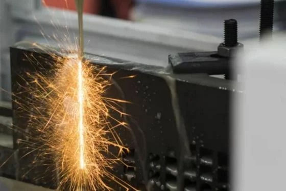 線切割加工如何工作？